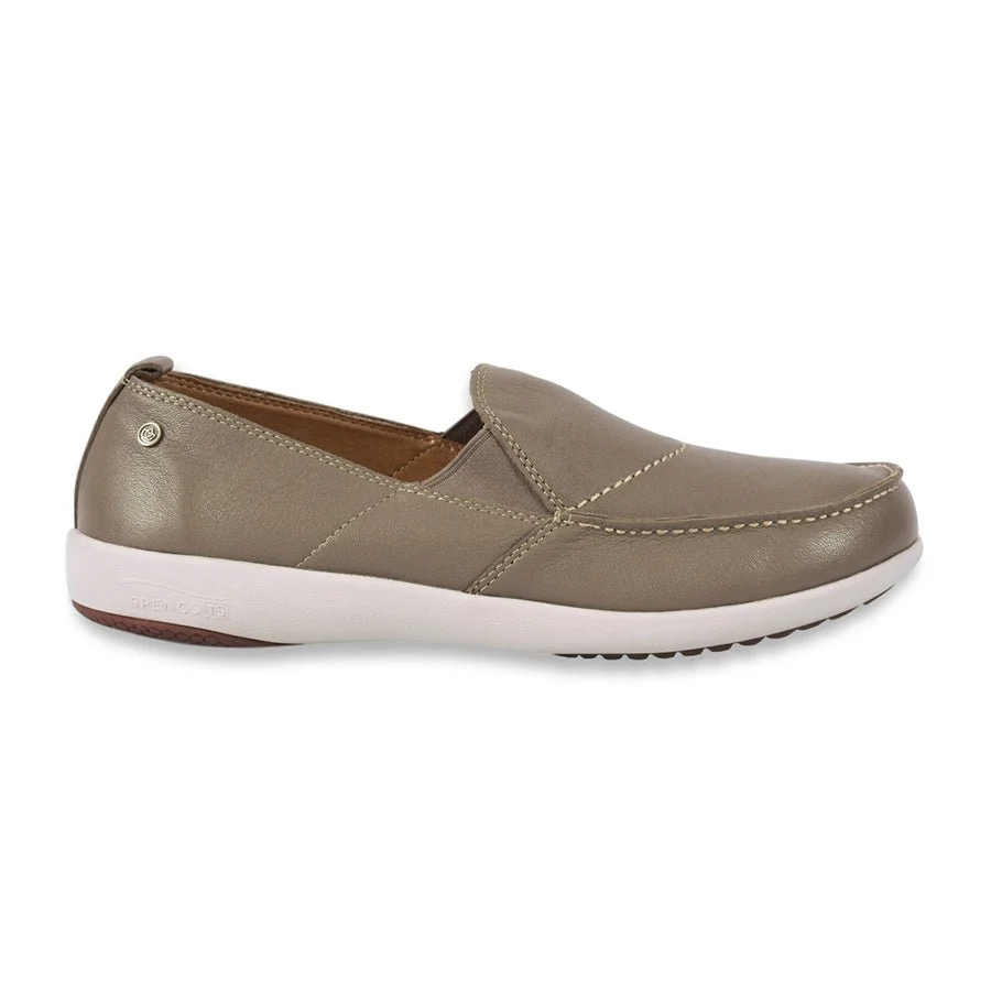 Spenco Siesta Leather Slip-on Shoes for Men - Image 13
